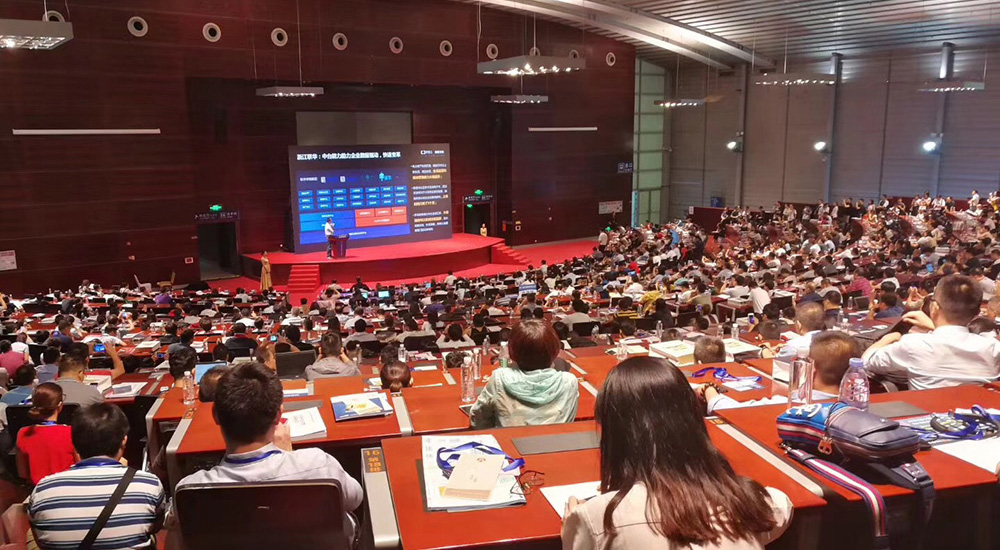 2018���ʮ������������������ļ�չ����ٰ�